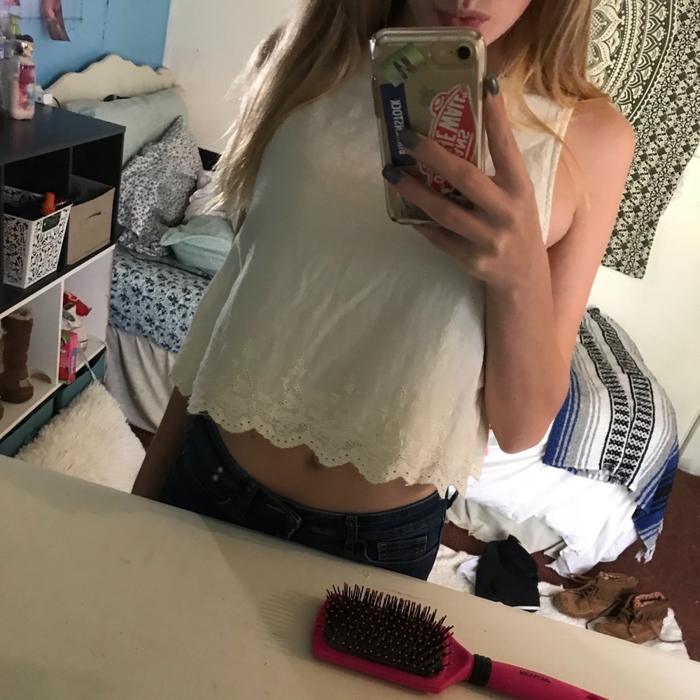 crop top - Picture 4 of 5